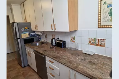 463 Summit Avenue #2F, Cedarhurst, NY 11516 - Photo 7