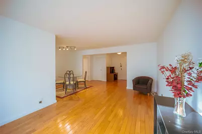 33-44 Junction Boulevard #2V, Jackson Heights, NY 11372 - Photo 13