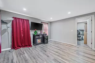 15 Lafayette Dr, Shirley, NY 11967 - Photo 3