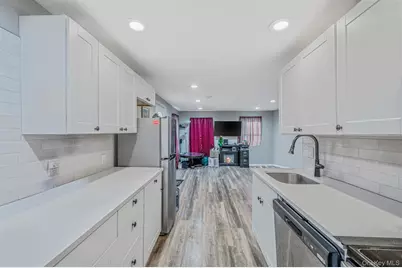 15 Lafayette Drive, Shirley, NY 11967 - Photo 5