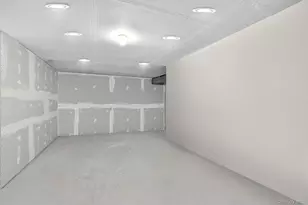 52 Milford Ln, Suffern, NY 10901 - Photo 23