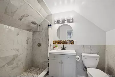 109 Caroline Avenue, Franklin Square, NY 11010 - Photo 19