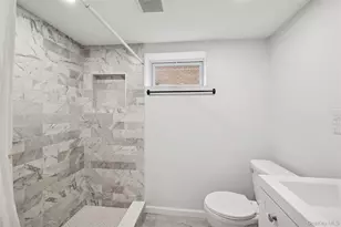 109 Caroline Ave, Franklin Square, NY 11010 - Photo 23