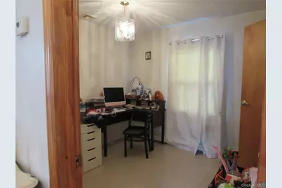 828 Windmill Avenue, West Babylon, NY 11704 - Photo 7