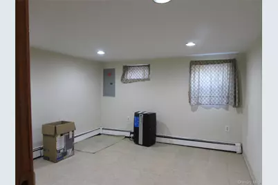 828 Windmill Avenue, West Babylon, NY 11704 - Photo 13