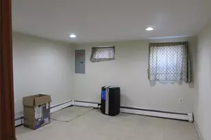 828 Windmill Ave, West Babylon, NY 11704 - Photo 13