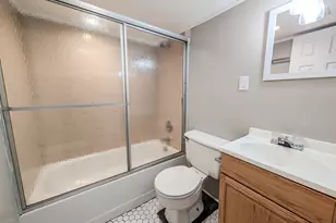 1221 Jackson Ave, Lindenhurst, NY 11757 - Photo 17