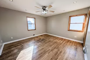 1221 Jackson Ave, Lindenhurst, NY 11757 - Photo 7