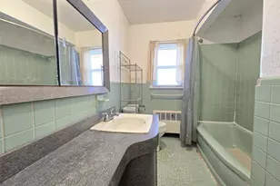 369 Woodfield Rd, West Hempstead, NY 11552 - Photo 11