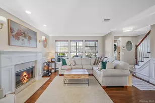 42 Quintuck Ln, East Islip, NY 11730 - Photo 3