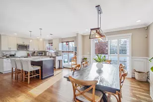 42 Quintuck Ln, East Islip, NY 11730 - Photo 5