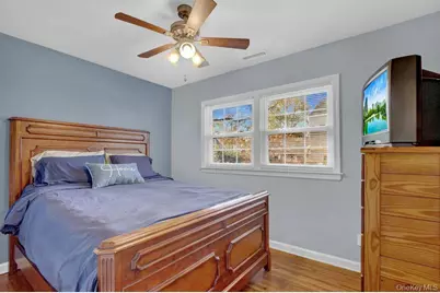 25 Sterling Place, Malverne, NY 11565 - Photo 17