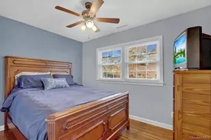 25 Sterling Pl, Malverne, NY 11565 - Photo 17