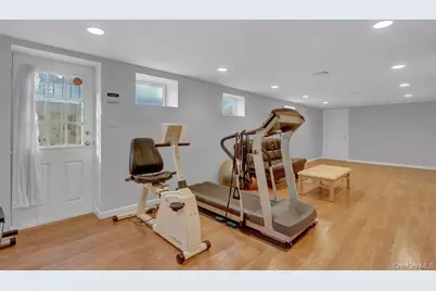 25 Sterling Place, Malverne, NY 11565 - Photo 21