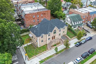 85-02 165th St, Jamaica, NY 11432 - Photo 3