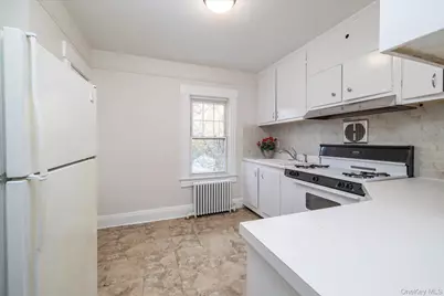 108 Earle Avenue, Lynbrook, NY 11563 - Photo 21