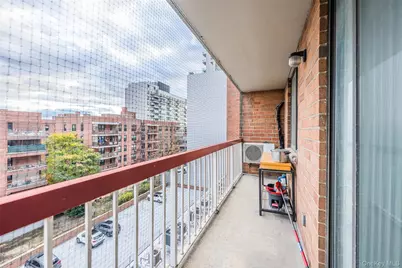 136-24 Maple Ave Avenue #6F, Flushing, NY 11355 - Photo 17