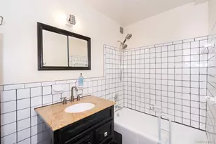 25 Franklin Ave, White Plains, NY 10601 - Photo 9