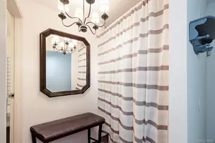 25 Franklin Ave, White Plains, NY 10601 - Photo 11