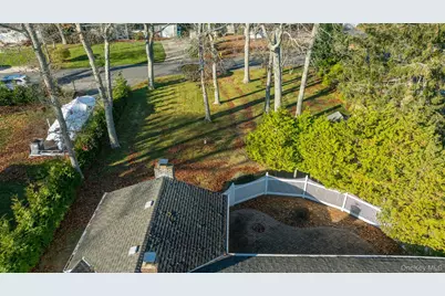 14 Whiting Road, East Quogue, NY 11942 - Photo 19