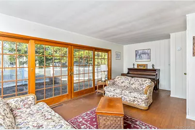 14 Whiting Road, East Quogue, NY 11942 - Photo 9