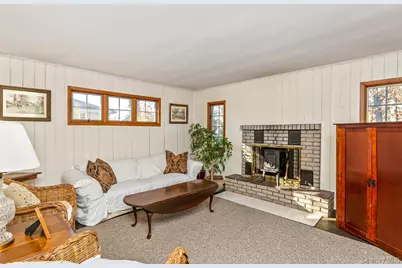 14 Whiting Road, East Quogue, NY 11942 - Photo 11