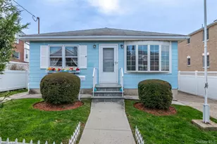 10 Pell Pl, Bronx, NY 10464 - Photo 1