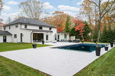 7 Barrington Place, Melville, NY 11747 - Photo 29