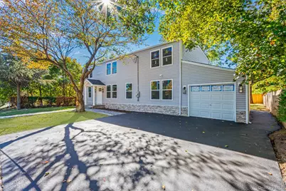 6 McCue Street, Wheatley Heights, NY 11798 - Photo 3