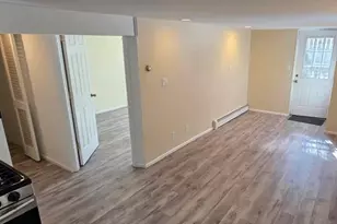 37 Knollcrest Ave, Farmingville, NY 11738 - Photo 9