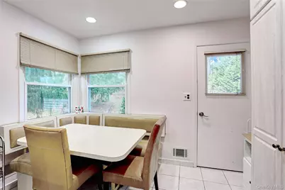 32 Berry Court, Tappan, NY 10983 - Photo 13