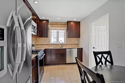 91-03 156th Avenue, Howard Beach, NY 11414 - Photo 15