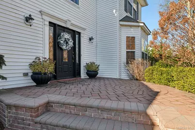 7 Brittany Court, Ridge, NY 11961 - Photo 3