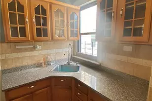 732 E 223rd St, Bronx, NY 10466 - Photo 7