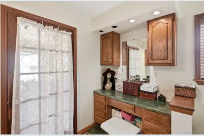 25 Degarmo Road, Poughkeepsie, NY 12603 - Photo 29