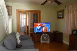 150-16 115th Dr, Jamaica, NY 11434 - Photo 3