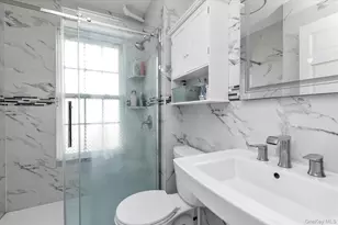 39-26/24 213th St, Bayside, NY 11361 - Photo 5