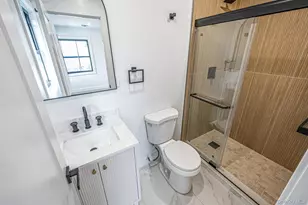 556 N Suffolk Ave, Massapequa, NY 11758 - Photo 23