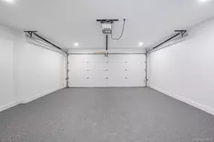 556 N Suffolk Ave, Massapequa, NY 11758 - Photo 35