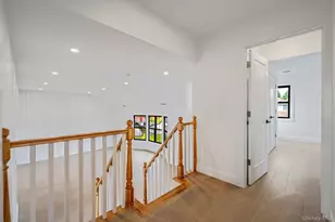 556 N Suffolk Ave, Massapequa, NY 11758 - Photo 21