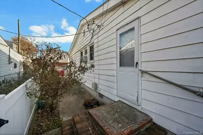 30D Edgewater Park #D, Bronx, NY 10465 - Photo 15