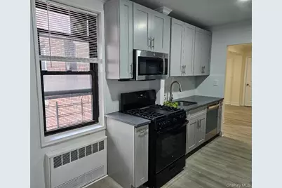 150-11 72 Road #4D, Flushing, NY 11367 - Photo 3