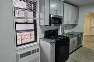 150-11 72nd Rd, Flushing, NY 11367 - Photo 3