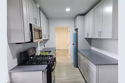 150-11 72 Road #4D, Flushing, NY 11367 - Photo 5