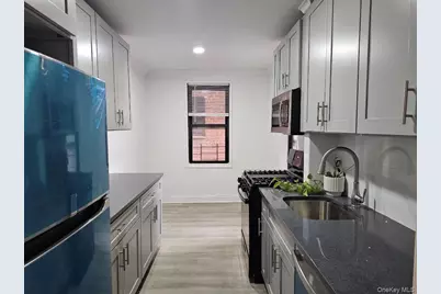 150-11 72 Road #4D, Flushing, NY 11367 - Photo 3