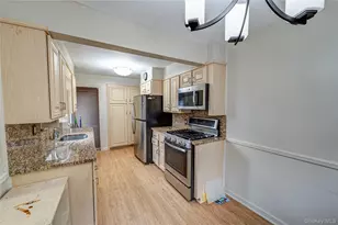 2465 Woodland Ave, Wantagh, NY 11793 - Photo 11