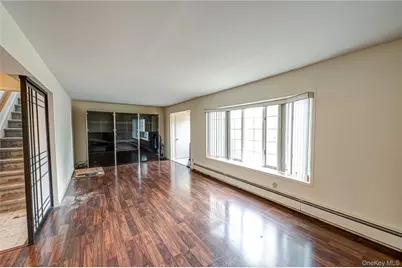 2465 Woodland Avenue, Wantagh, NY 11793 - Photo 5