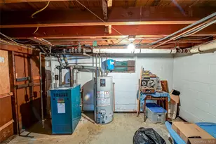 2465 Woodland Ave, Wantagh, NY 11793 - Photo 17