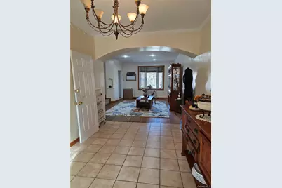 142-26 61 Road, Kew Gardens, NY 11367 - Photo 3