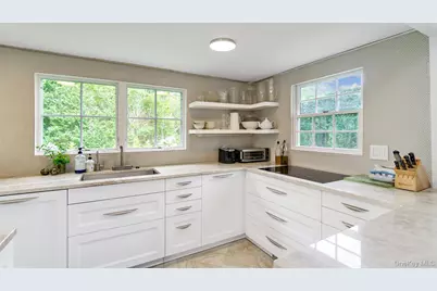 9 Ocame Avenue, Westhampton Beach, NY 11978 - Photo 9